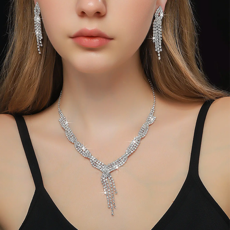 💐Elegantes Kaskaden-Schmuckset für Damen (Halskette & Ohrringe)