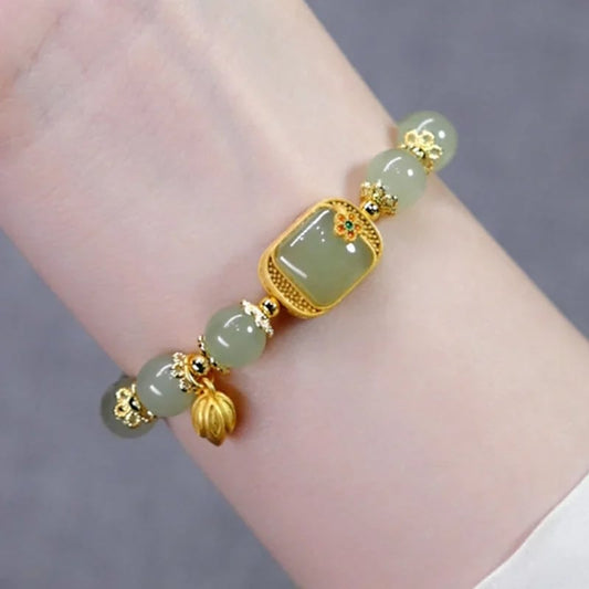 Nischenprodukt aus hochwertigem Hetian-Jade mit Perlenarmband