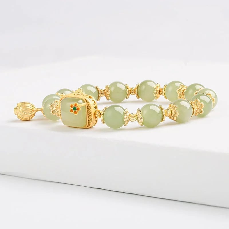 Nischenprodukt aus hochwertigem Hetian-Jade mit Perlenarmband