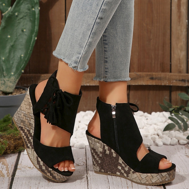 【EU 35-43】👡Damen-Sandalen mit offener Zehenpartie und Plateau-Keilabsatz und Quaste