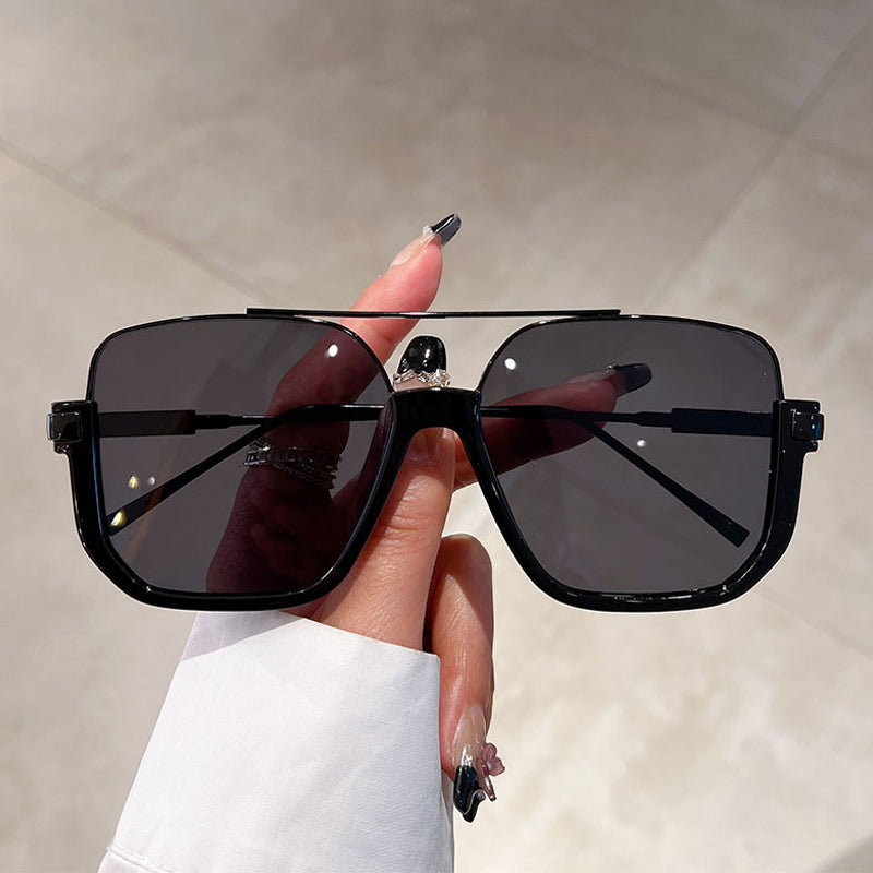 ☀️😎Modische, leichte Sonnenbrille mit getönten Gläsern