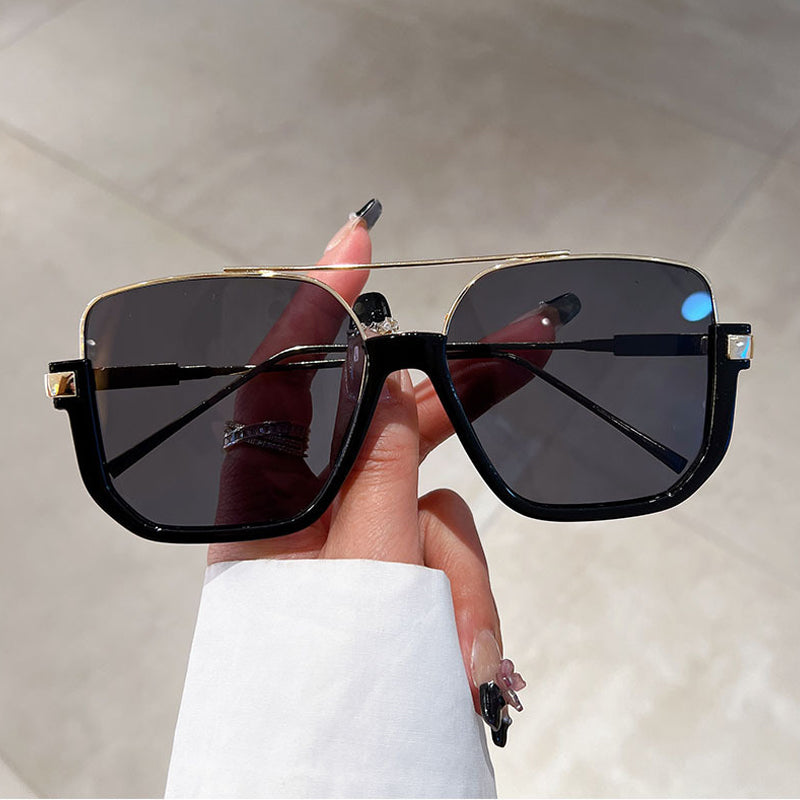 ☀️😎Modische, leichte Sonnenbrille mit getönten Gläsern
