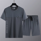 👍🎁Zweiteiliges Set aus Kurzarmshirt und Shorts für Herren（Kaufen Sie 2 gratis Versand）