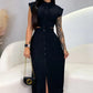 Elegantes Kleid mit Kappenärmeln und Schlitz für Damen