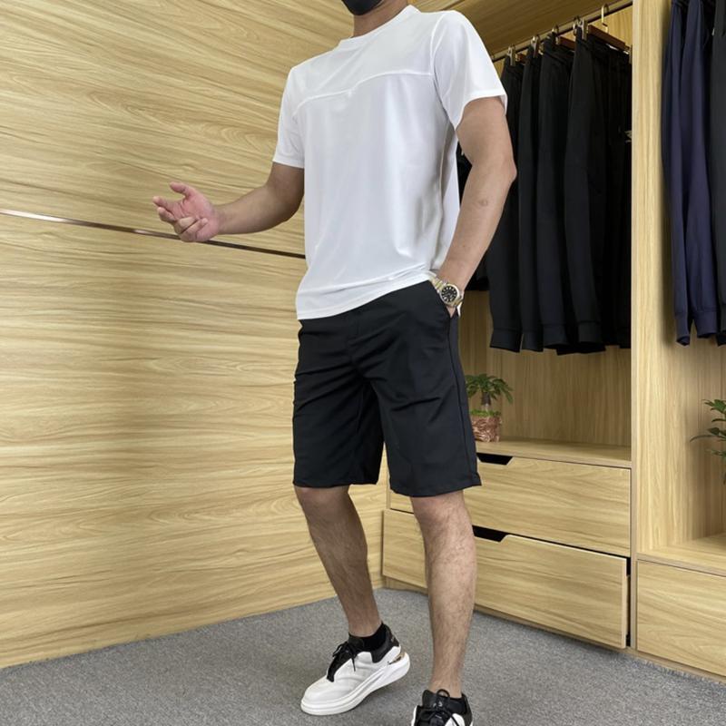 Zweiteiliges Sportset für Herren mit Kurzarmshirt und Hose