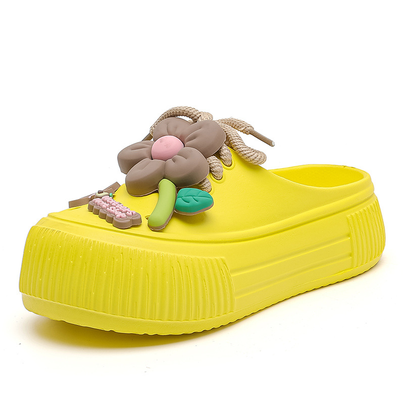 🍀Tragbar zu Hause und unterwegs 💖Atmungsaktive Damen-Pantoletten mit blumigem Schuhschmuck