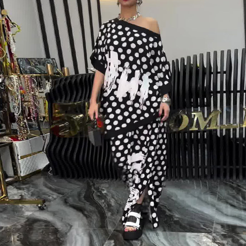 Modischer Zweiteiler für Damen: Oversize-Shirt und Hose mit weitem Bein