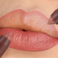 💋 Long-Lasting Matte Lip Crayon – 2-in-1 liner & lipstick, hydrating & precise